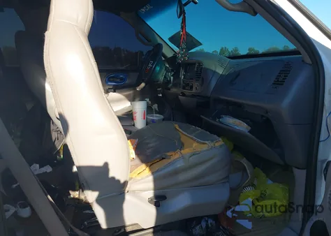 2000 Ford F-150 Lariat/Xl/Xlt from USA, damaged, VIN 2FTRX08L4YCA22055